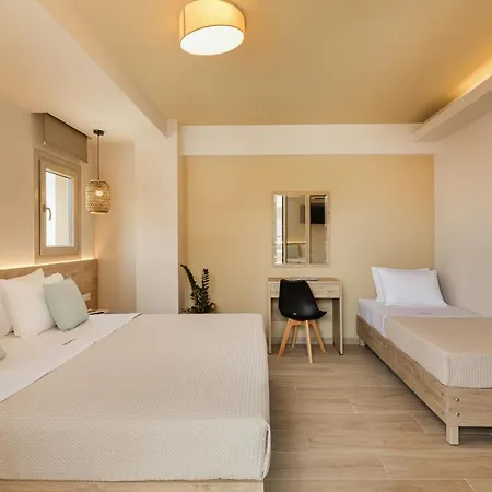 Makris Luxury شقة فندقية 4*