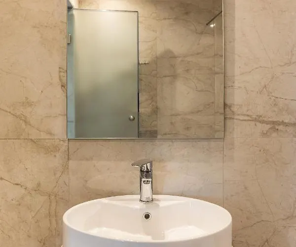 מלון דירות Makris Luxury 4*