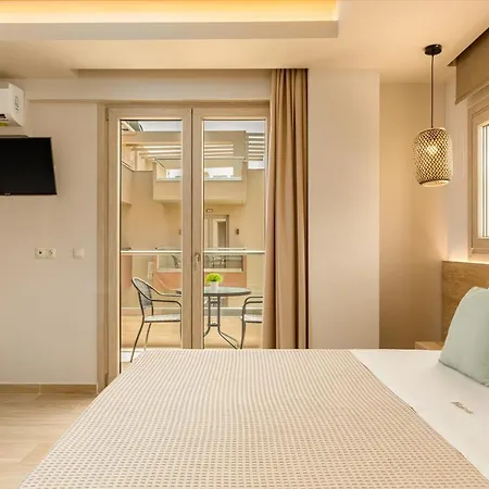 Makris Luxury شقة فندقية