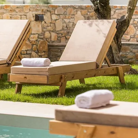 Makris Luxury 4* ليبتوكاريا